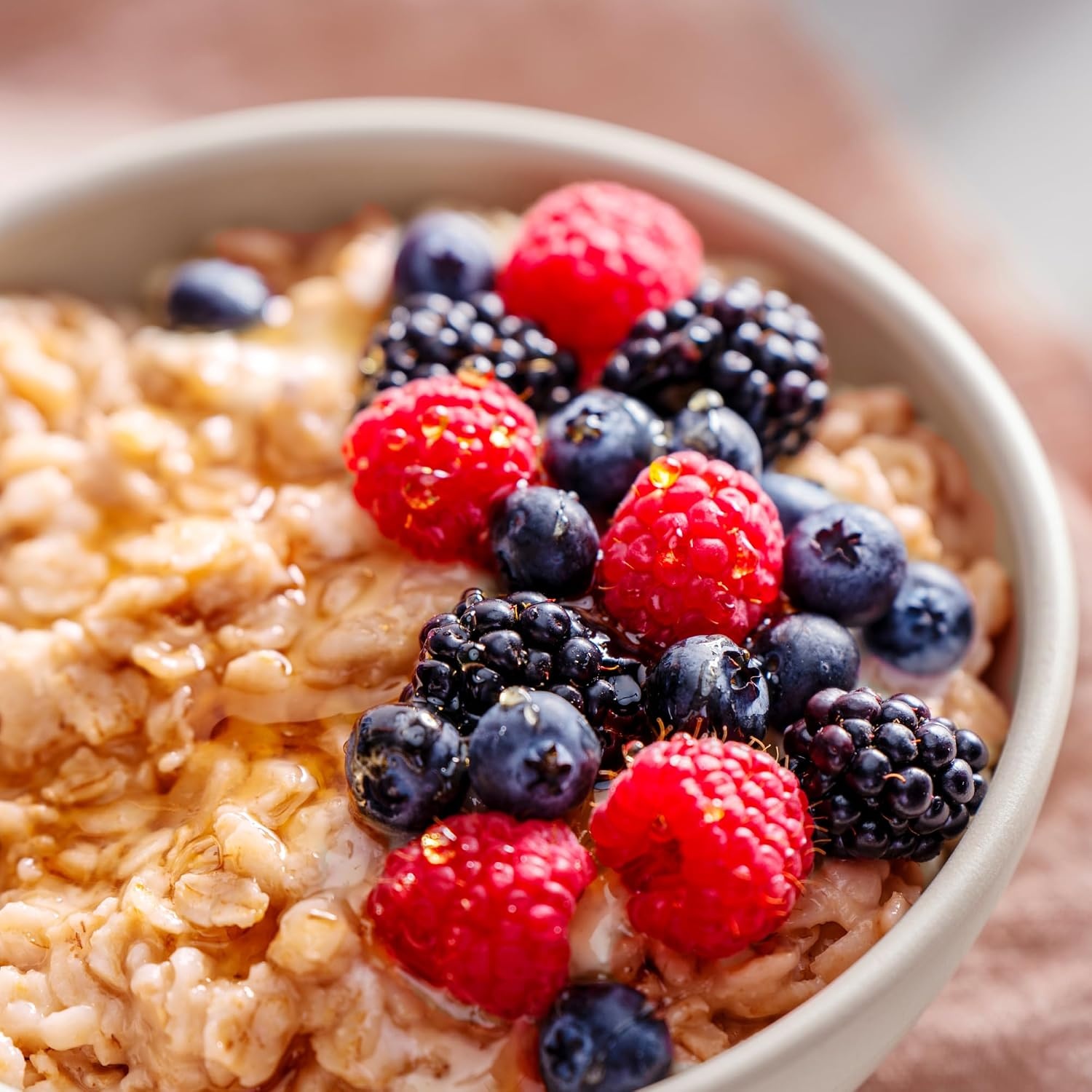 image:imageBobs Red Mill Gluten Free Old Fashioned Rolled Oats 52oz Pack of 4 Gluten Free Non GMO Whole Grain Vegan KosherGF Old Fashioned